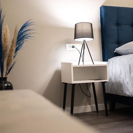 Apartments Azzurro Сараево Экстерьер фото
