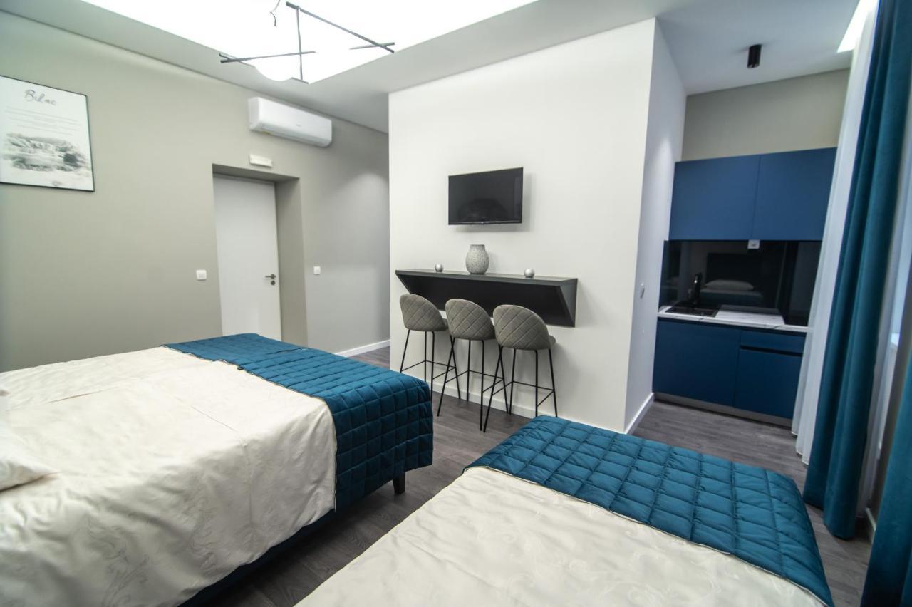 Apartments Azzurro Сараево Экстерьер фото