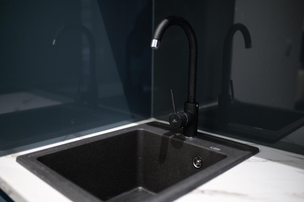Apartments Azzurro Сараево Экстерьер фото